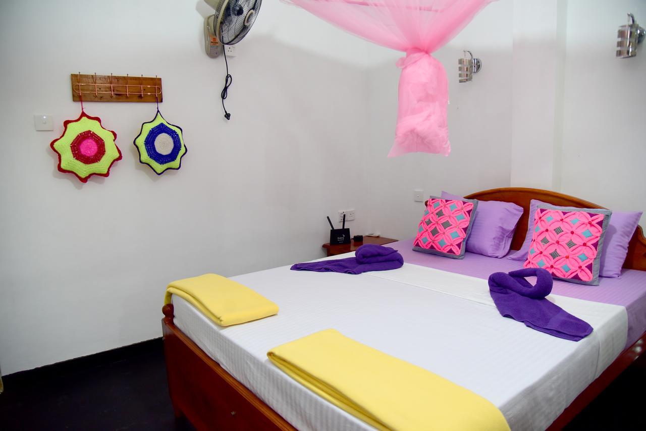 Mango Shadow Inn エッラ エクステリア 写真