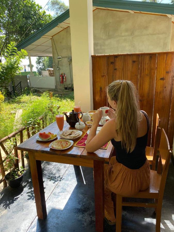 Mango Shadow Inn エッラ エクステリア 写真